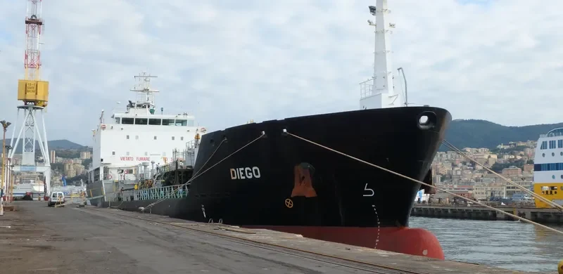 DIEGO Tanker IMO 9279850 photo 3