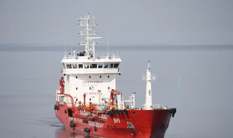 EBRU Tanker IMO 9280184 photo 4