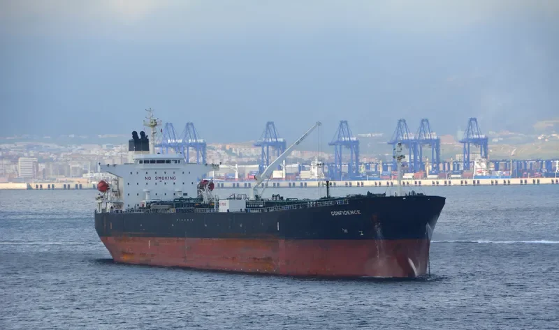 CONFIDENCE Tanker IMO 9280366 photo 5