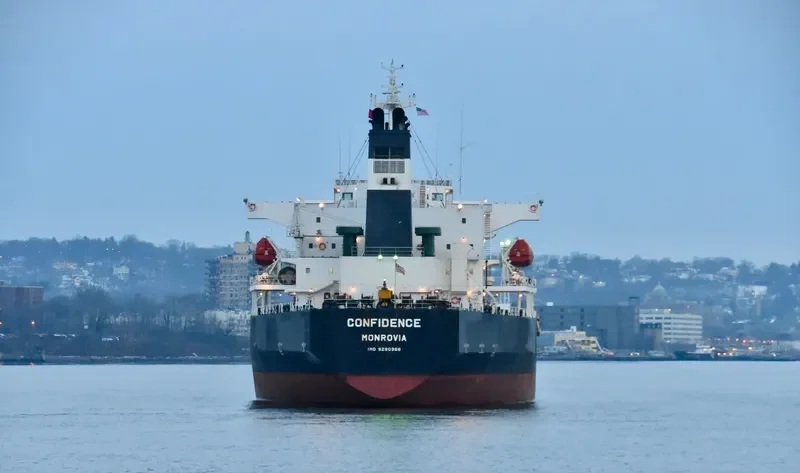 CONFIDENCE Tanker IMO 9280366 photo 9