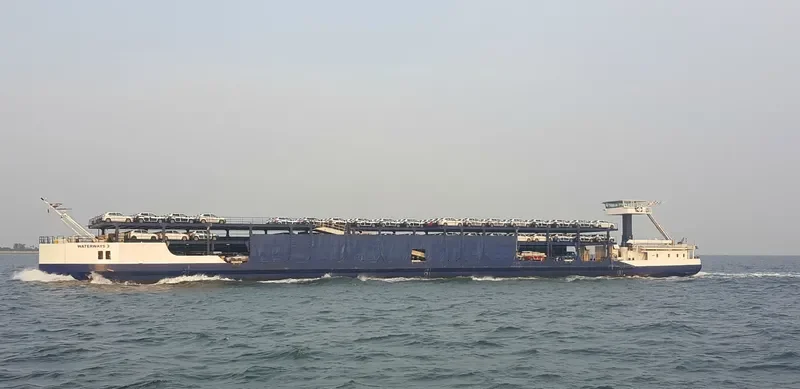 INQUEBRANTABLE Ro-Ro IMO 9280407 photo 6