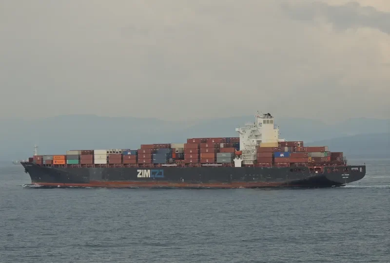 PIRAEUS Container Ship IMO 9280847 photo 8