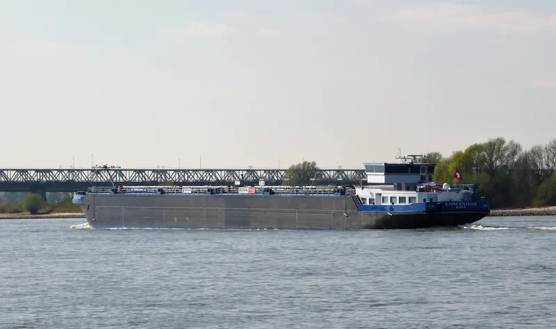 MOTIVATION Tanker IMO 9280926 photo 9