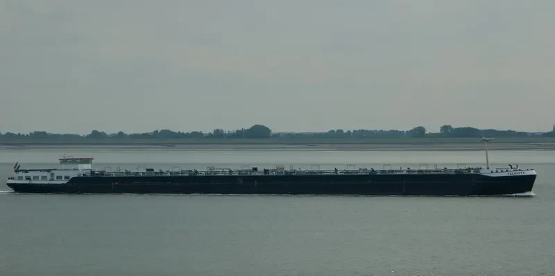 VELOCITY Tanker IMO 9280988 photo 4