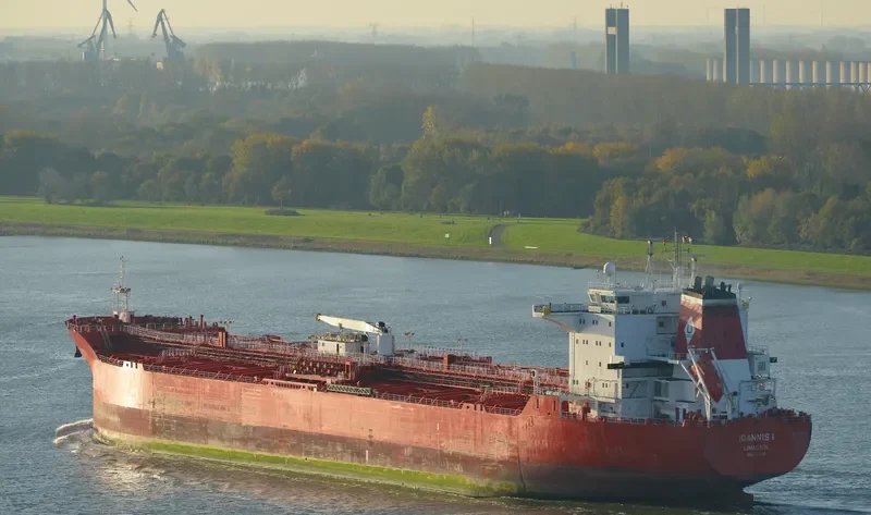 IOANNIS I Tanker IMO 9281580 photo 3