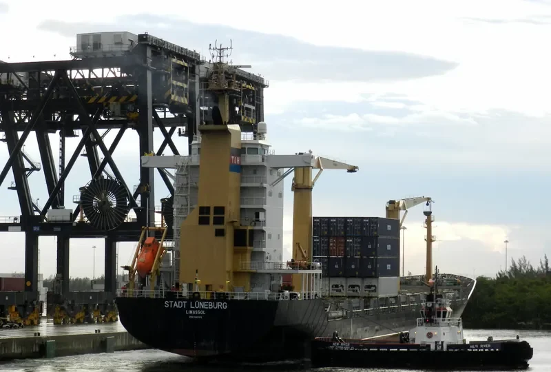 NEW YORK TRADER Container Ship IMO 9282170 photo 7