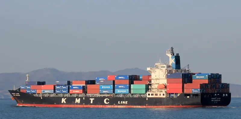 TCI ANAND Container Ship IMO 9282273 photo 6
