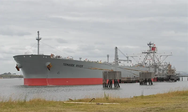 AFRAMAX RIVIERA Tanker IMO 9282912 photo 7