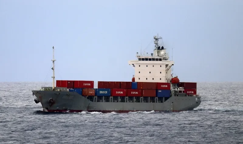 PEGASUS PACER Container Ship IMO 9283150 photo 2