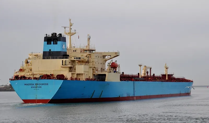 SPECTRUM Tanker IMO 9283289 photo 8