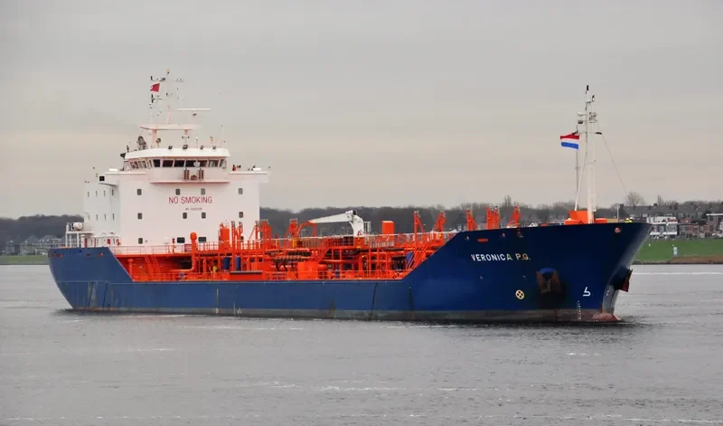 VERONICA PG Tanker IMO 9285328 photo 10