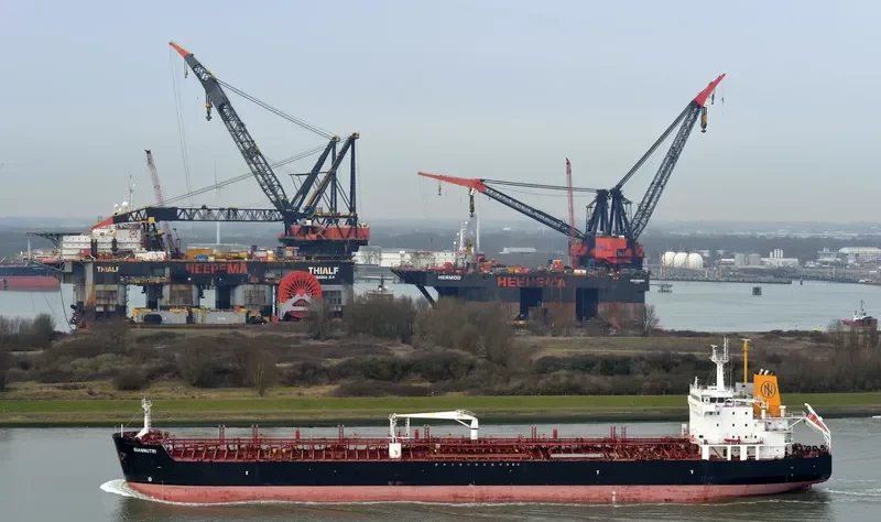 GIANNUTRI Tanker IMO 9286047 photo 5