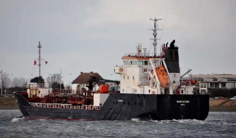 WHITSTAR Tanker IMO 9287833 photo 2