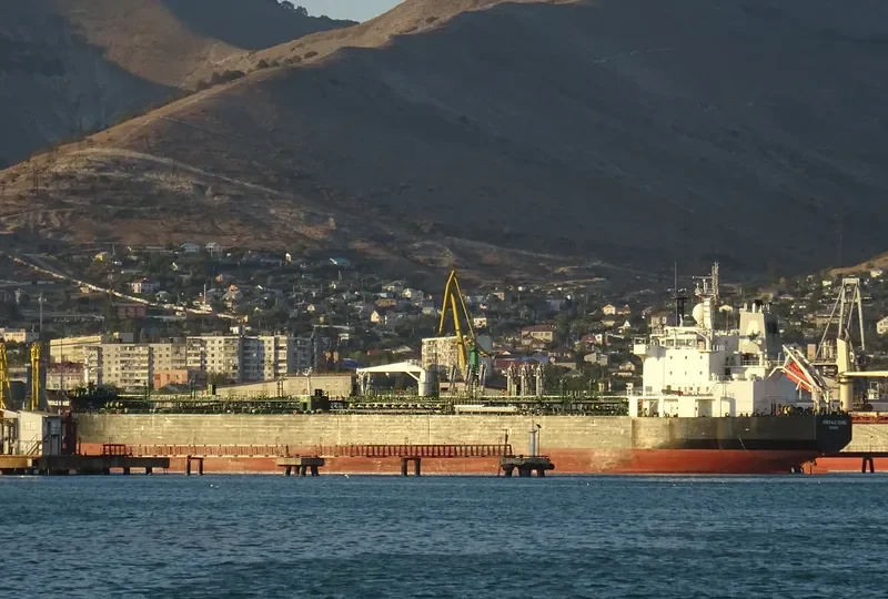 BLUE TRADER Tanker IMO 9290830 photo 2
