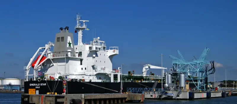 BLUE TRADER Tanker IMO 9290830 photo 3
