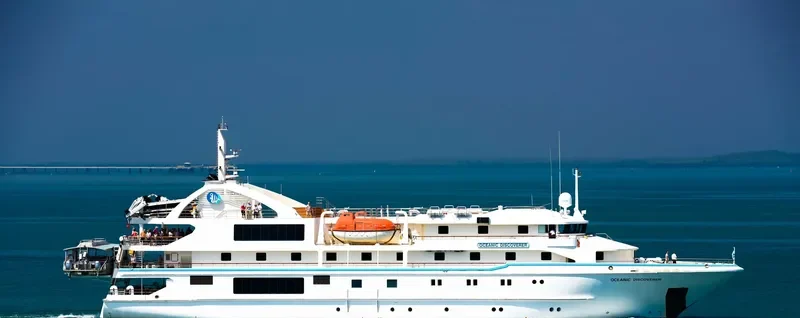 CORAL DISCOVERER Passenger Ship IMO 9292747