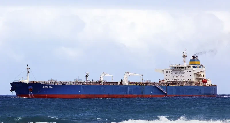 DAVIS SEA Tanker IMO 9293155 photo 6