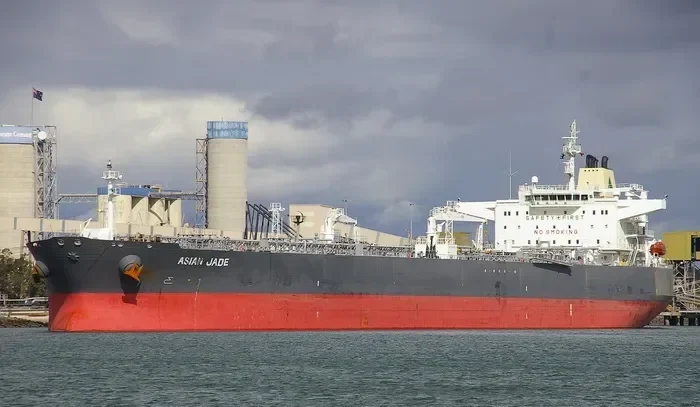 DAVIS SEA Tanker IMO 9293155 photo 10