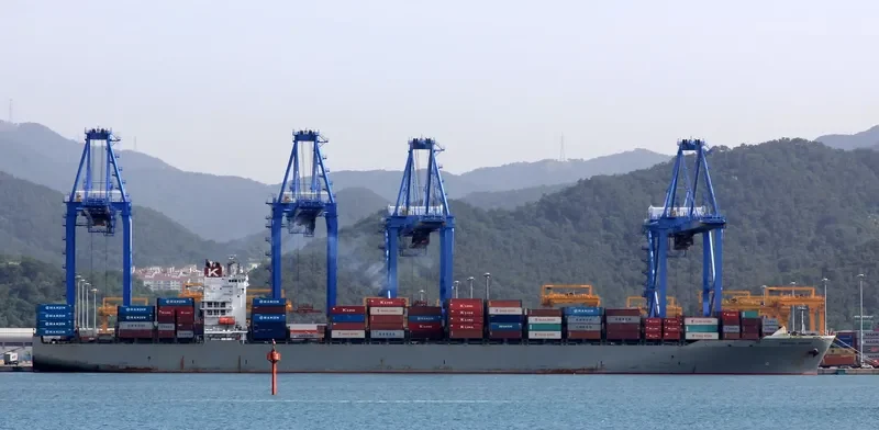 LILA LONDON Container Ship IMO 9293454 photo 6