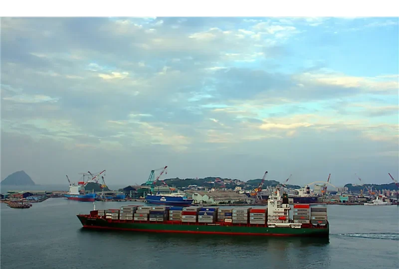 MATSON NIIHAU Container Ship IMO 9294159 photo 4