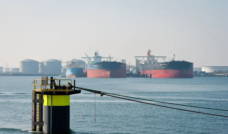 ALTAIR TRADER Tanker IMO 9294331 photo 2