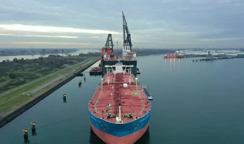 COSGRACE LAKE Tanker IMO 9294587 photo 5