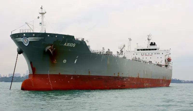 AXIOS Tanker IMO 9294666 photo 2