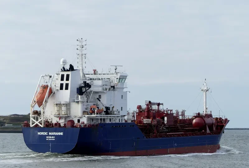 CHARLOTTE ESSBERGER Tanker IMO 9294680 photo 2