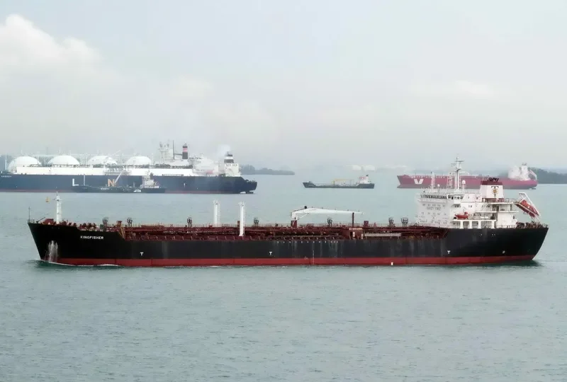 PETROMAX Tanker IMO 9295050 photo 2