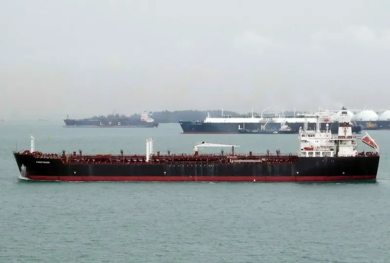 PETROMAX Tanker IMO 9295050 photo 3