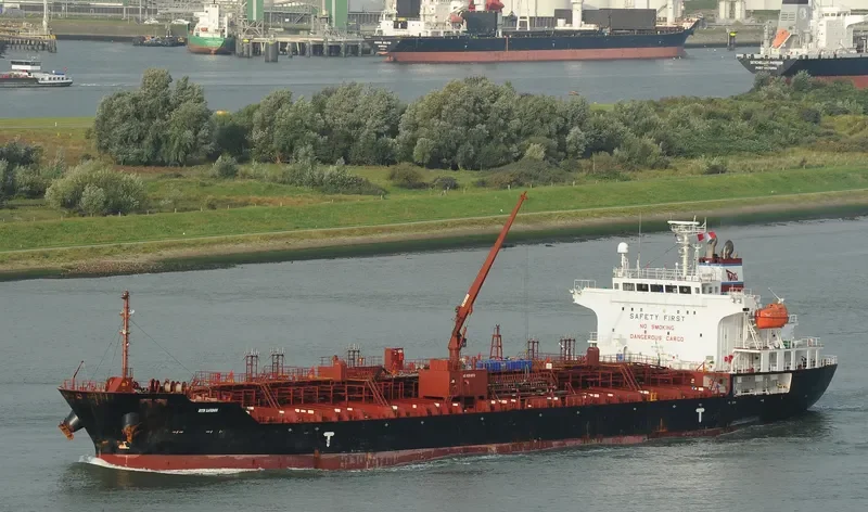 MTM LONDON Tanker IMO 9296872 photo 7