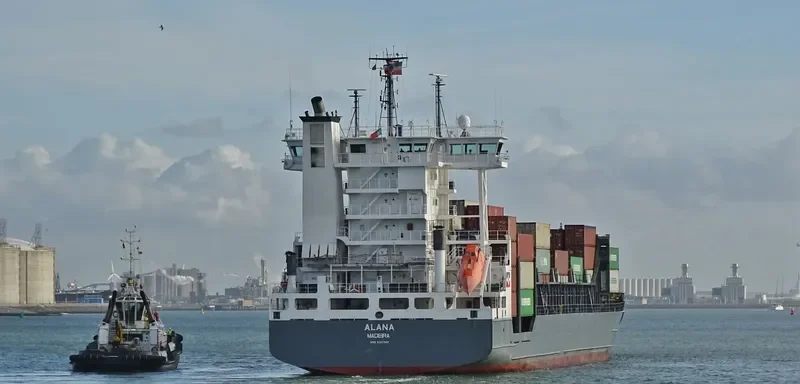 ALANA Container Ship IMO 9297589 photo 7