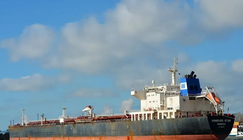 HAMBURG STAR Tanker IMO 9298325 photo 4