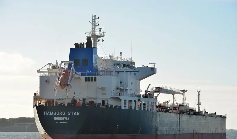 HAMBURG STAR Tanker IMO 9298325 photo 5