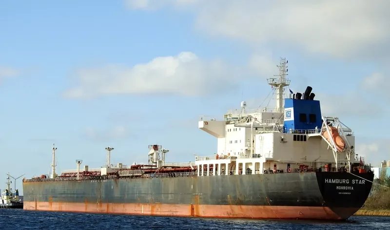 HAMBURG STAR Tanker IMO 9298325 photo 6