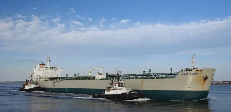 EAST COAST Tanker IMO 9298703 photo 4