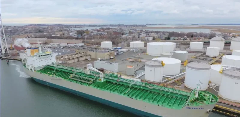 NEW ENGLAND Tanker IMO 9298727 photo 3