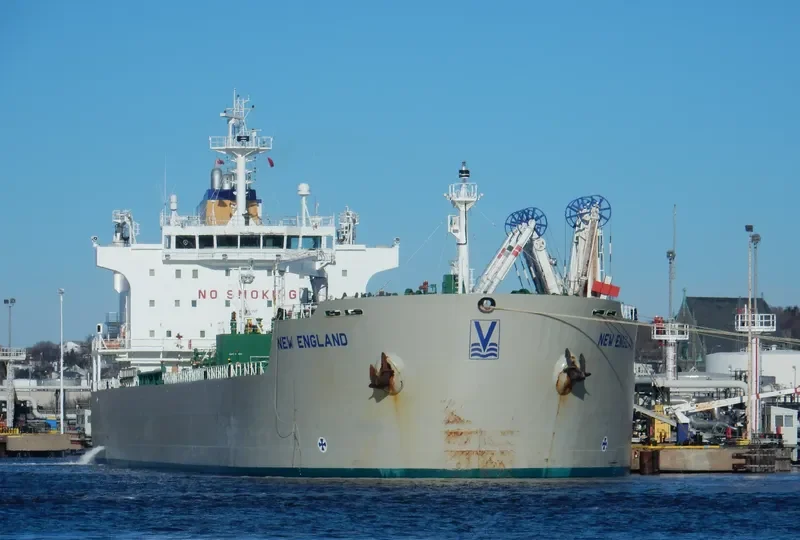 NEW ENGLAND Tanker IMO 9298727 photo 5