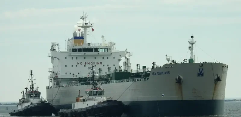 NEW ENGLAND Tanker IMO 9298727 photo 8