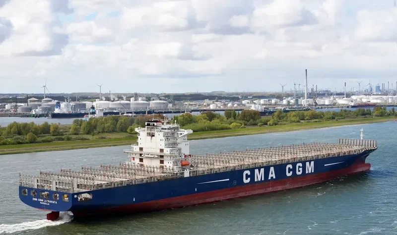 CMA CGM LA TRAVIATA Container Ship IMO 9299795 photo 6