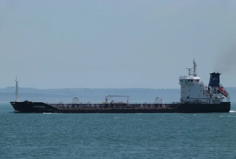COVADONGA Tanker IMO 9300489 photo 4