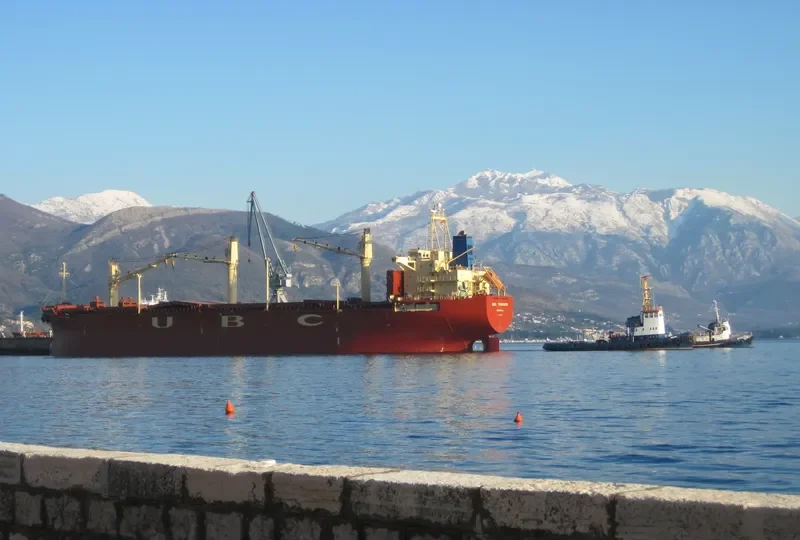 UBC TORONTO General Cargo IMO 9300764 photo 6