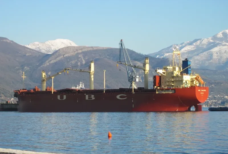 UBC TORONTO General Cargo IMO 9300764 photo 9