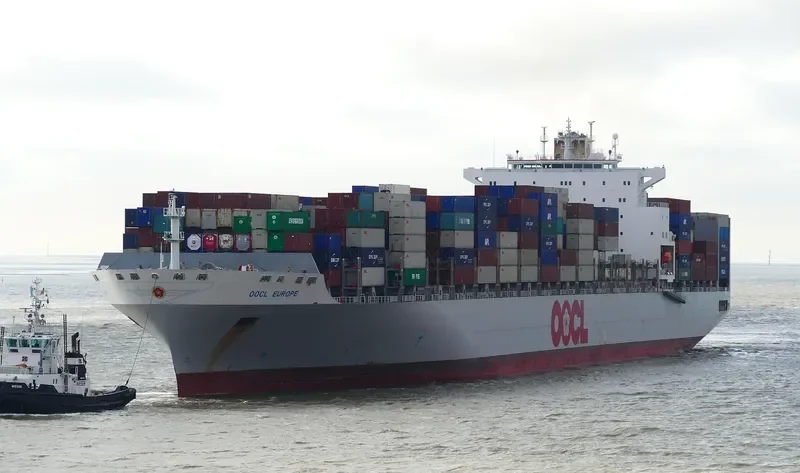 OOCL EUROPE Container Ship IMO 9300805 photo 4
