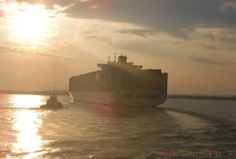 OOCL EUROPE Container Ship IMO 9300805 photo 6