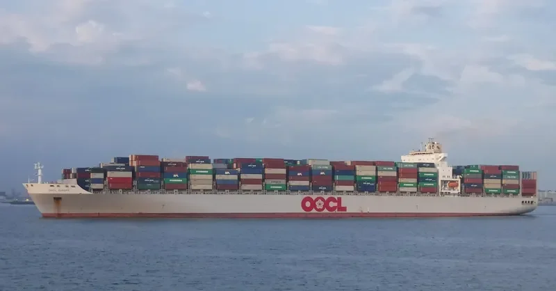 OOCL EUROPE Container Ship IMO 9300805 photo 7