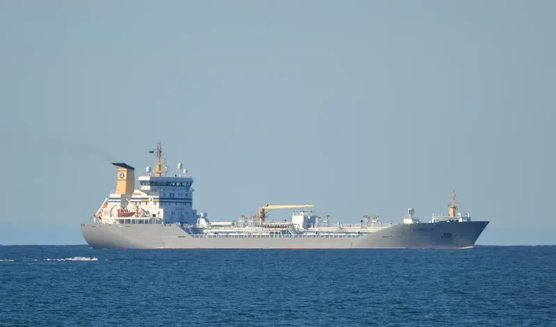 TERNHOLM Tanker IMO 9300829 photo 7