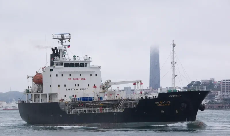 OCEAN ACE NO.5 Tanker IMO 9301665 photo 9
