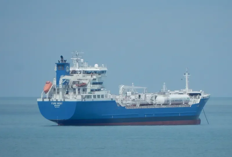FURE WEST Tanker IMO 9301873 photo 10