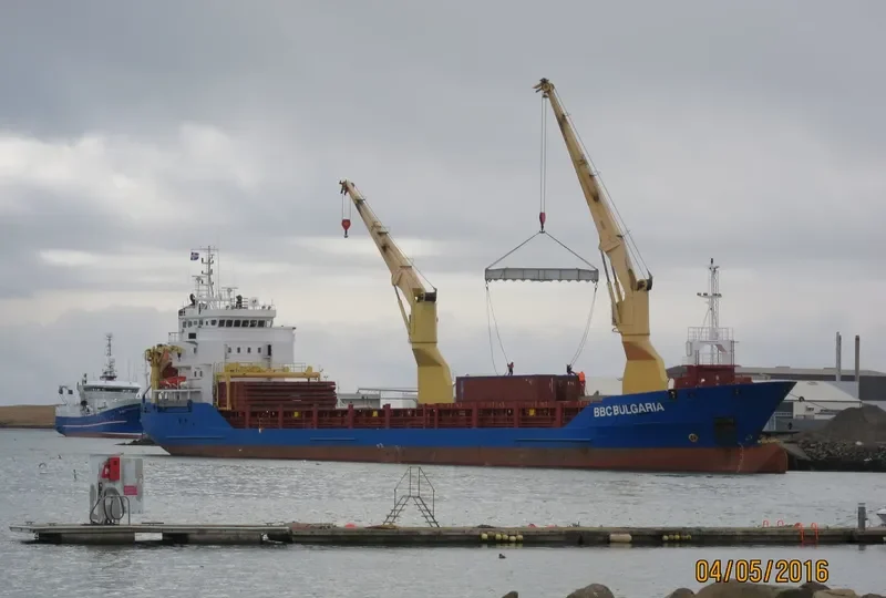 DONA CAROLINE JOY Container Ship IMO 9302061 photo 5